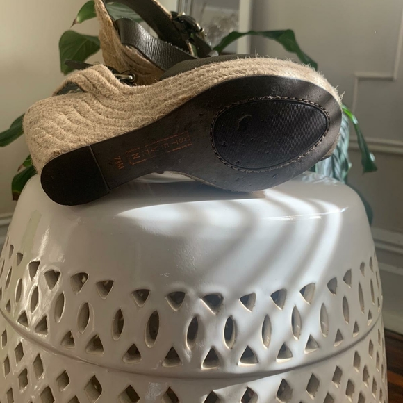 Army green Sandals - Picture 3 of 3